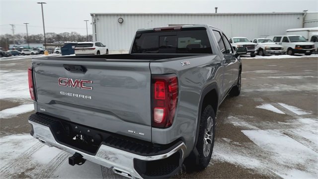 New 2026 GMC Sierra 1500 SLE image 40