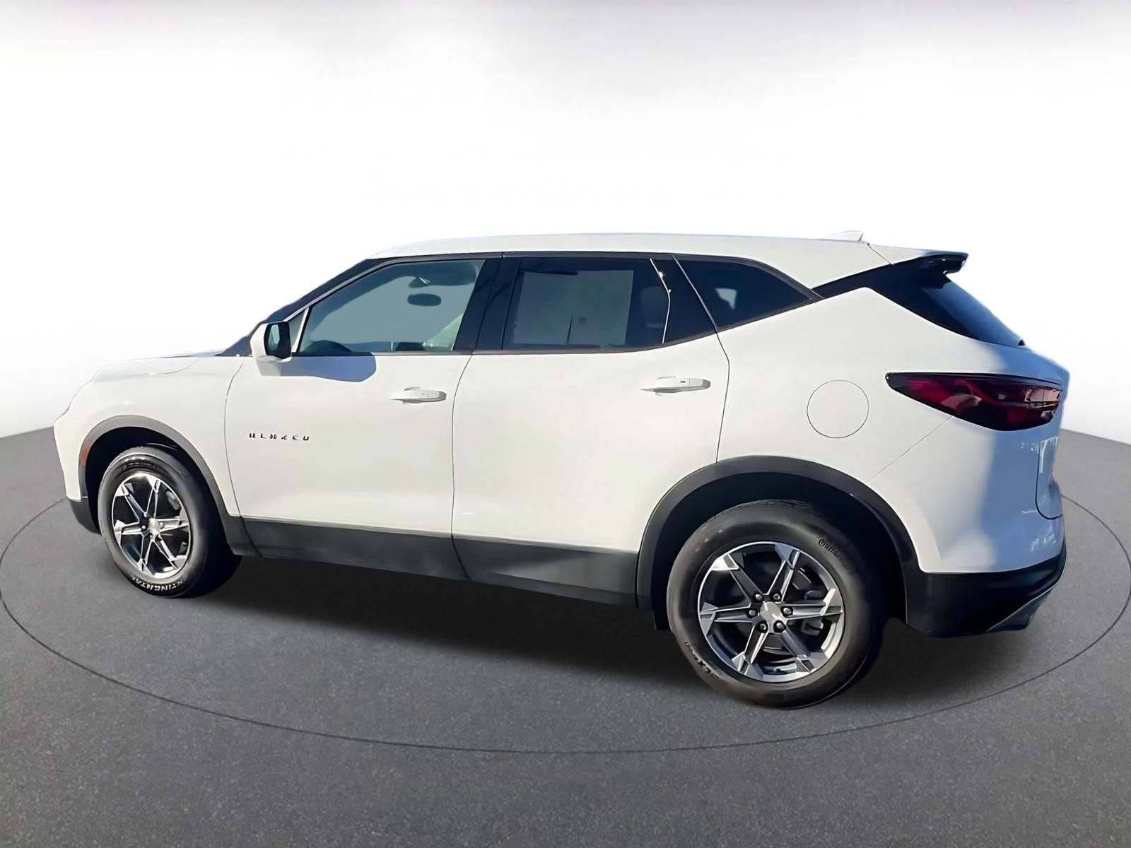 Used 2025 Chevrolet Blazer LT image 10