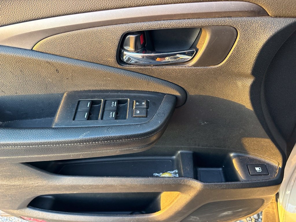 Used 2020 Honda Pilot EX image 17