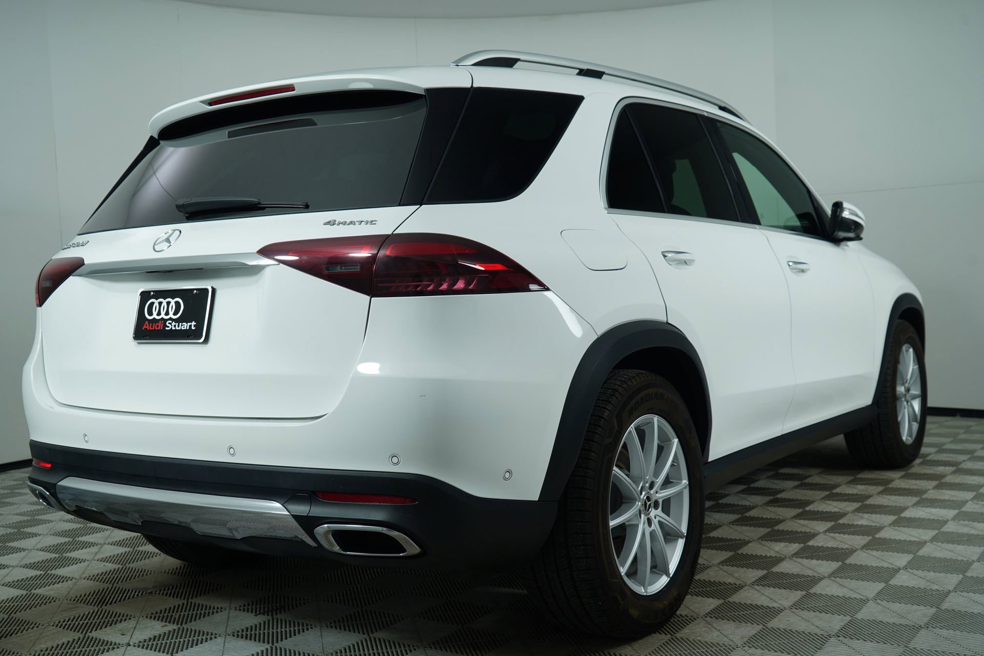Used 2024 Mercedes-Benz GLE 350 4MATIC image 10