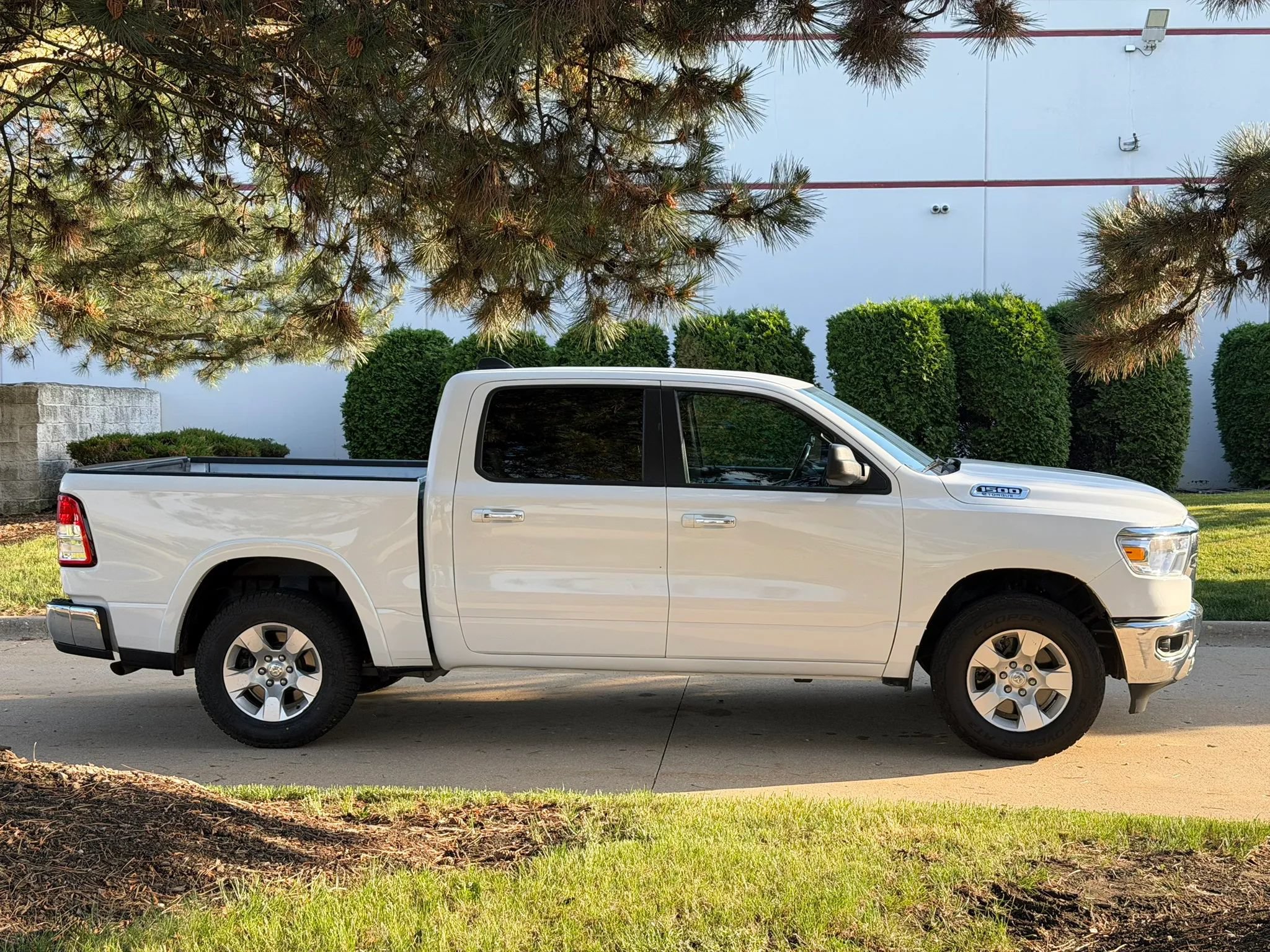Used 2022 RAM 1500 Big Horn AWD/4WD image 4