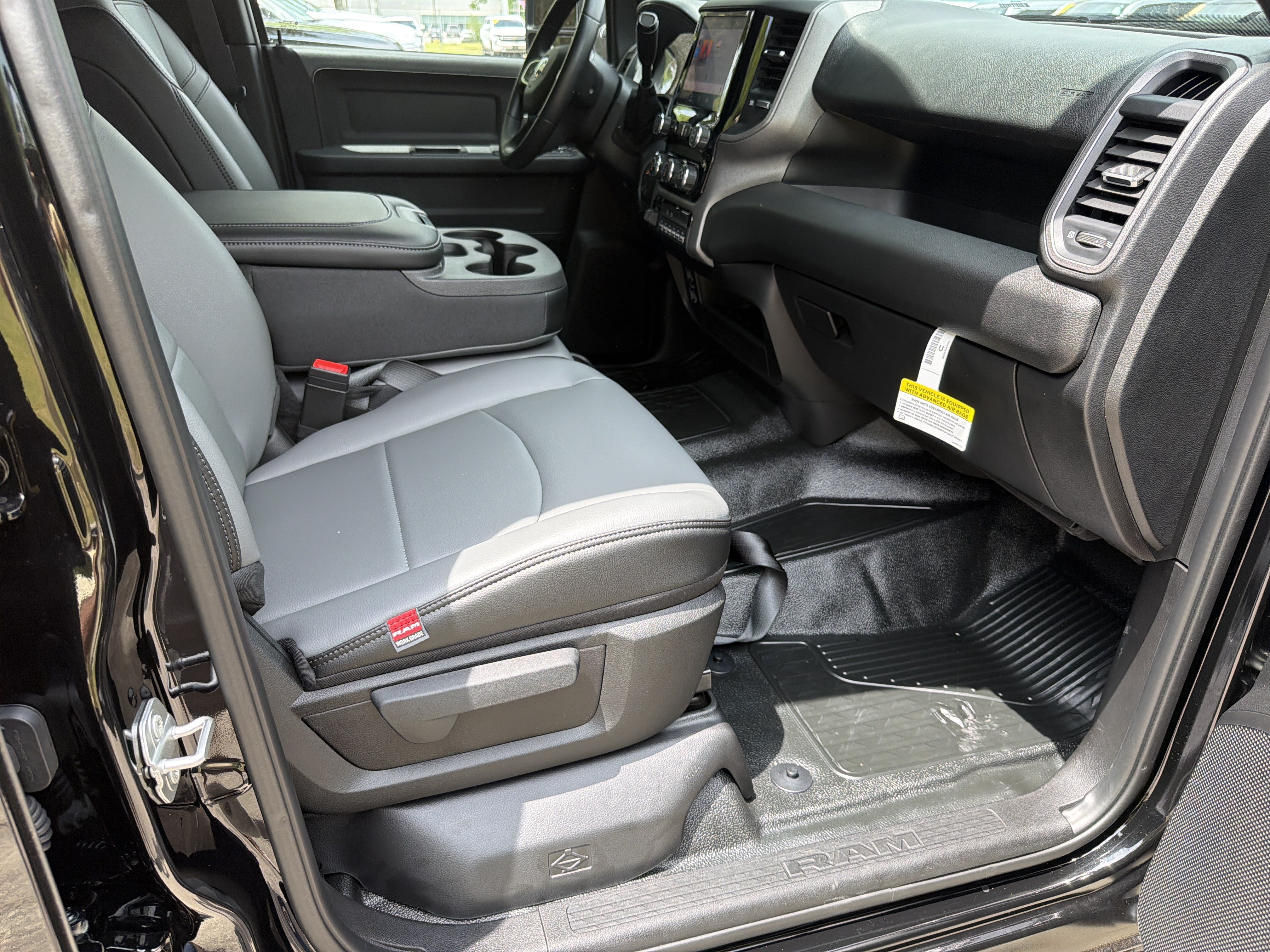 New 2026 RAM 3500 Tradesman AWD/4WD image 13