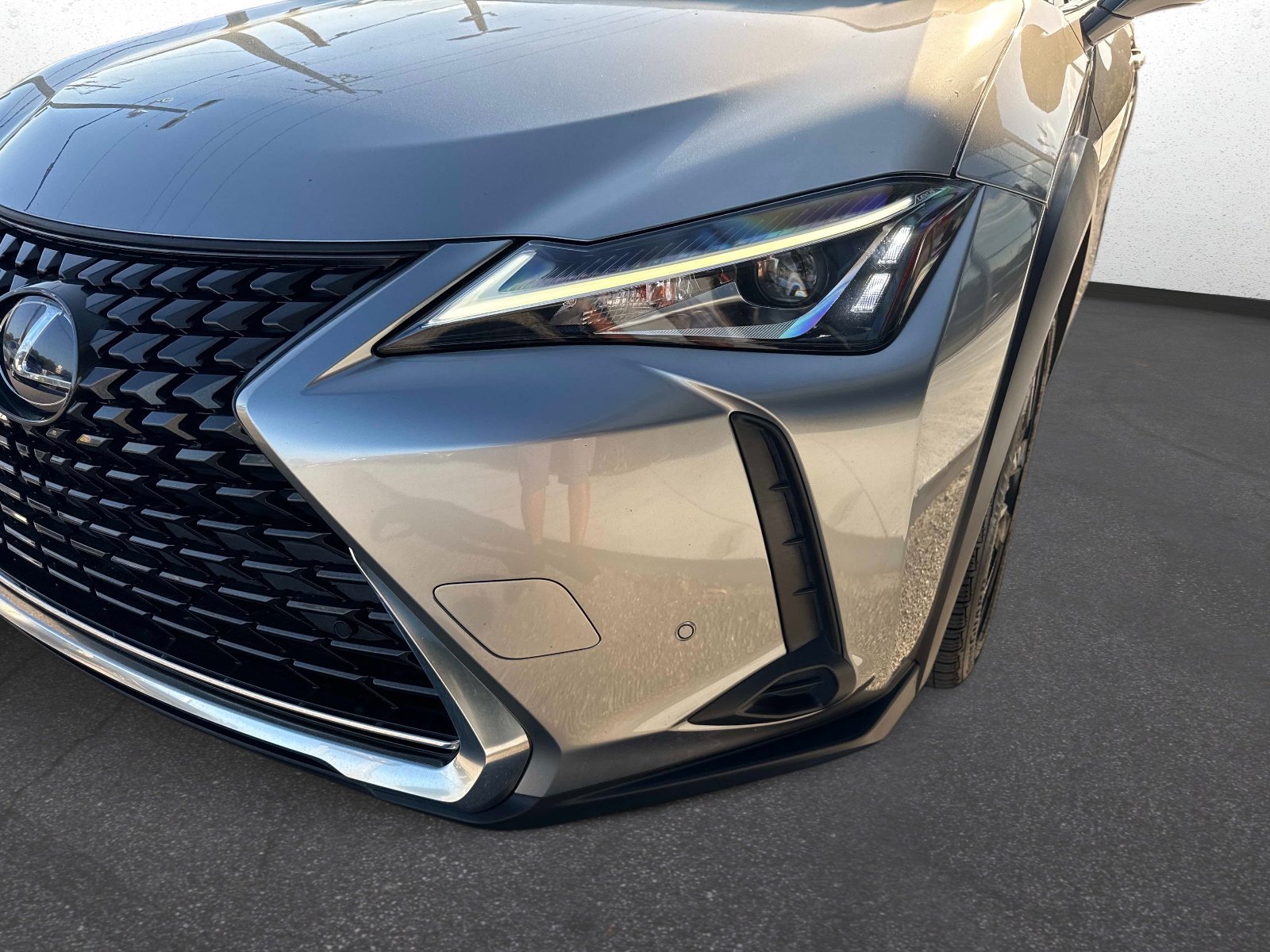 Used 2021 Lexus UX 250h w/ Premium Package image 9