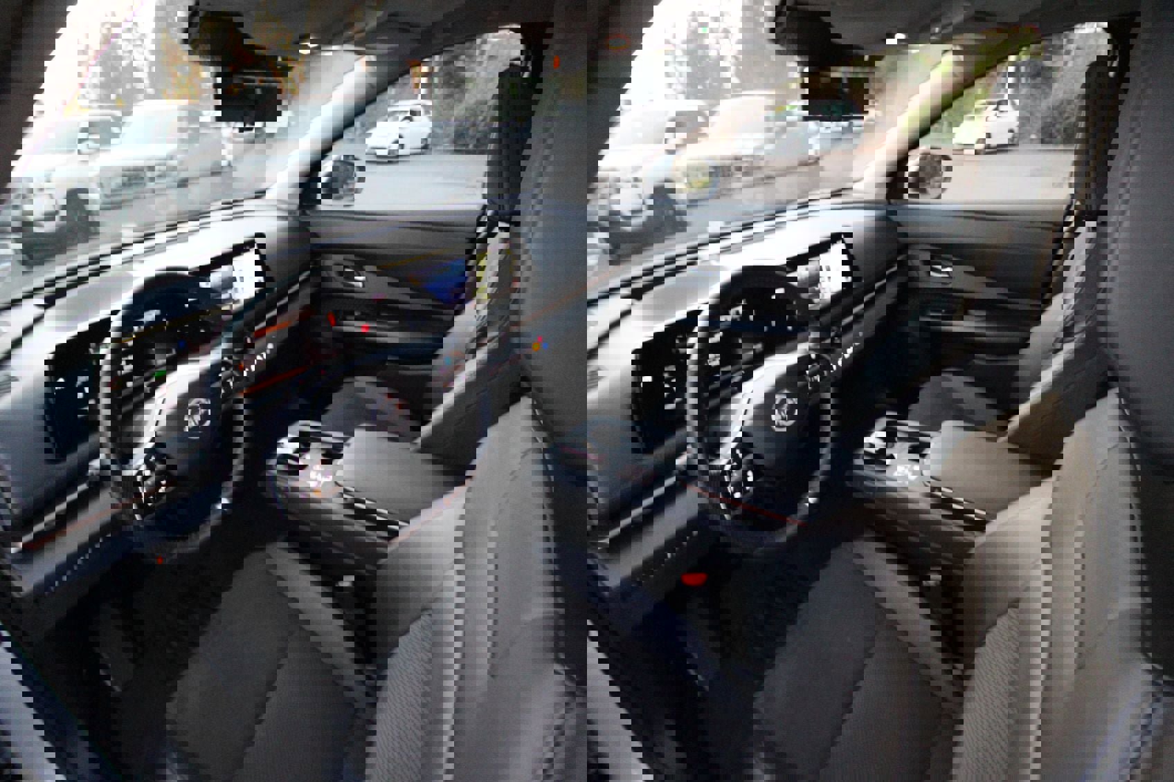 Used 2023 Nissan Ariya FWD image 10