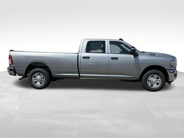 Used 2024 RAM 2500 Tradesman w/ Chrome Appearance Group image 9