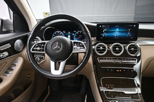 Certified 2020 Mercedes-Benz GLC 300 image 9