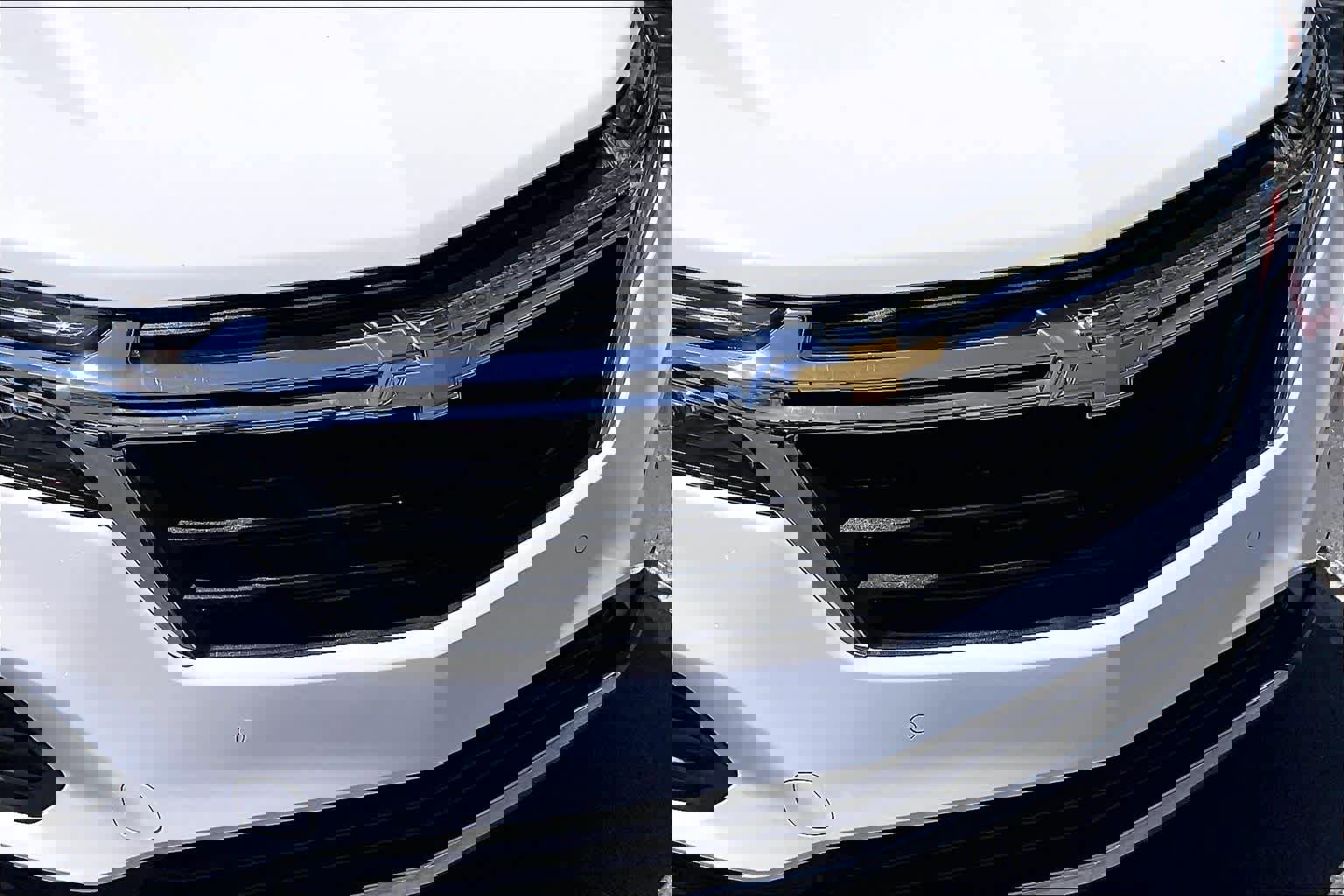 Certified 2024 Chevrolet Equinox LT w/ LPO, Floor Liner Package FWD image 29