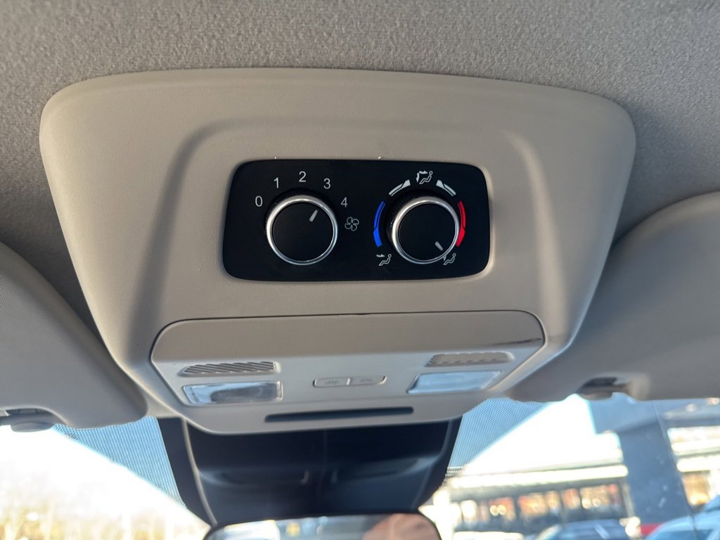 Used 2021 Ford Transit 350 XLT image 27