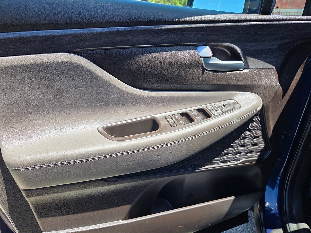 Used 2019 Hyundai Santa Fe SE AWD/4WD image 46