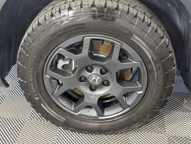 Used 2025 Honda Pilot TrailSport image 8