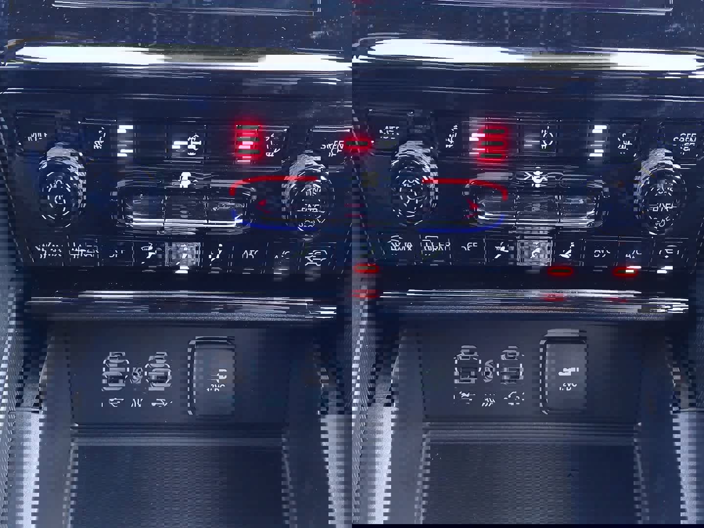 New 2025 Jeep Grand Cherokee Laredo X w/ Luxury Tech Group I image 37