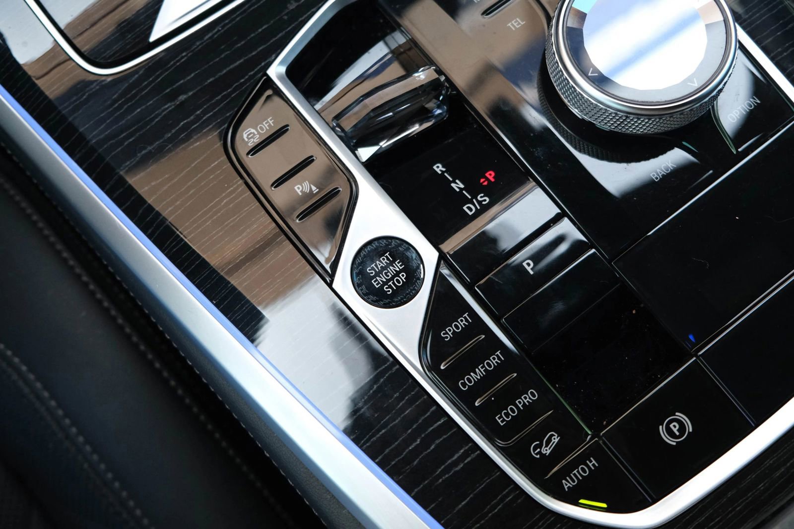 Used 2024 BMW X5 M60i w/ Executive Package image 38