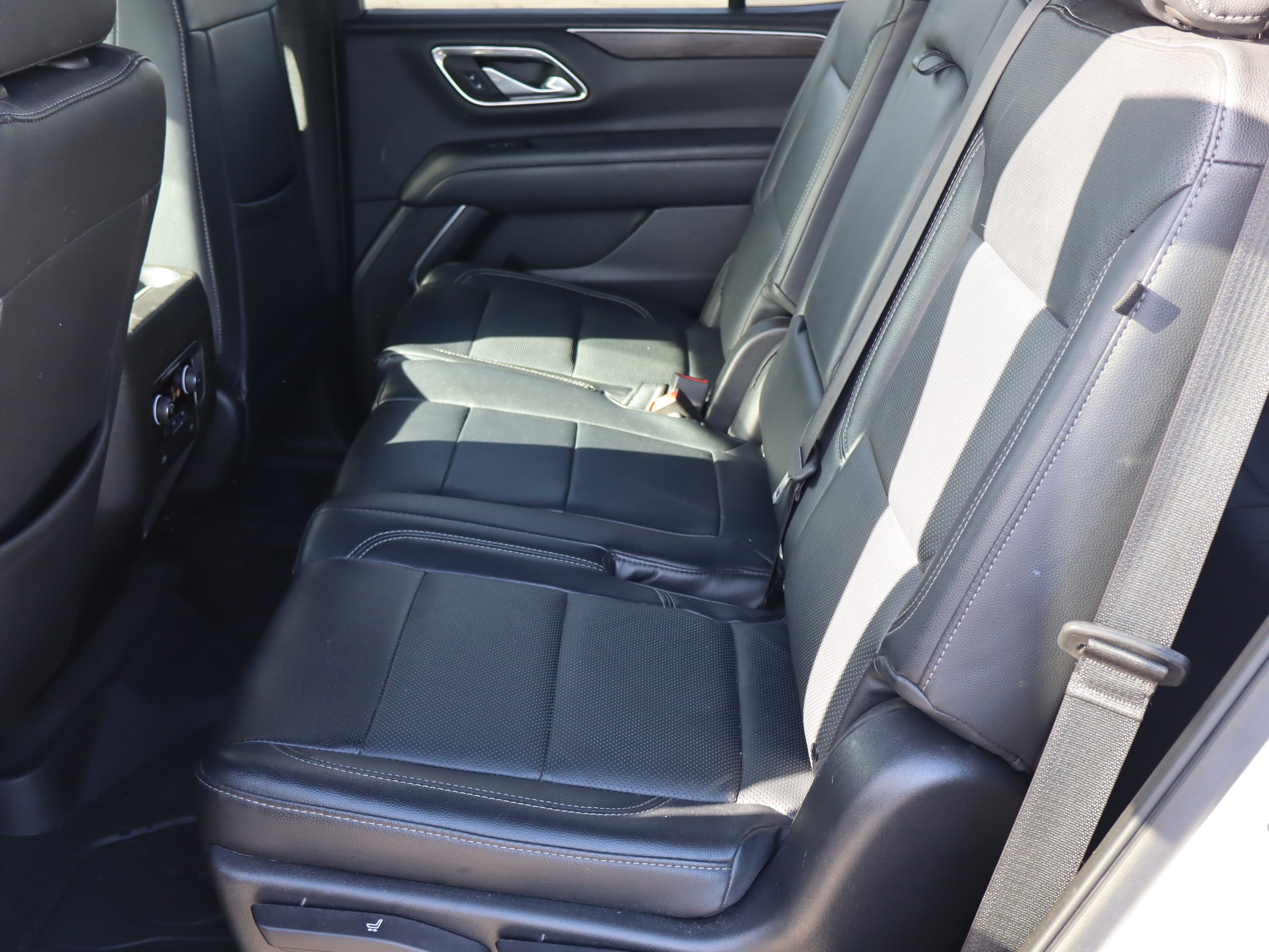 Used 2021 Chevrolet Tahoe LS image 32