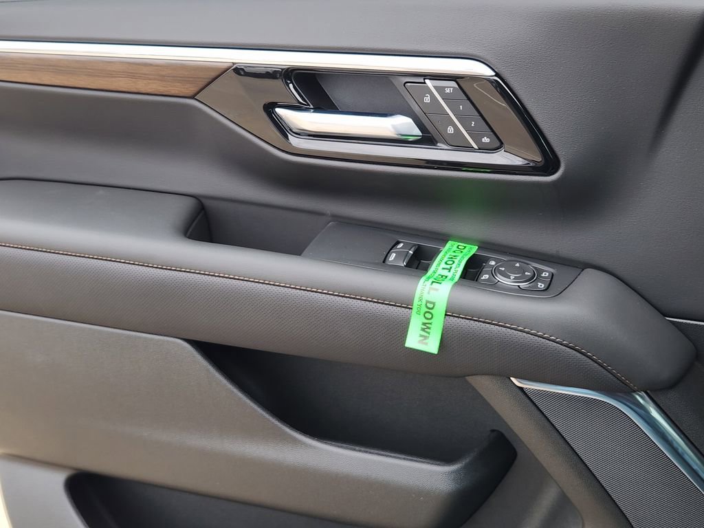 New 2026 Chevrolet Tahoe High Country image 16