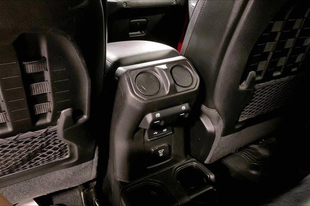 Used 2020 Jeep Gladiator Rubicon w/ Dual Top Group AWD/4WD image 30