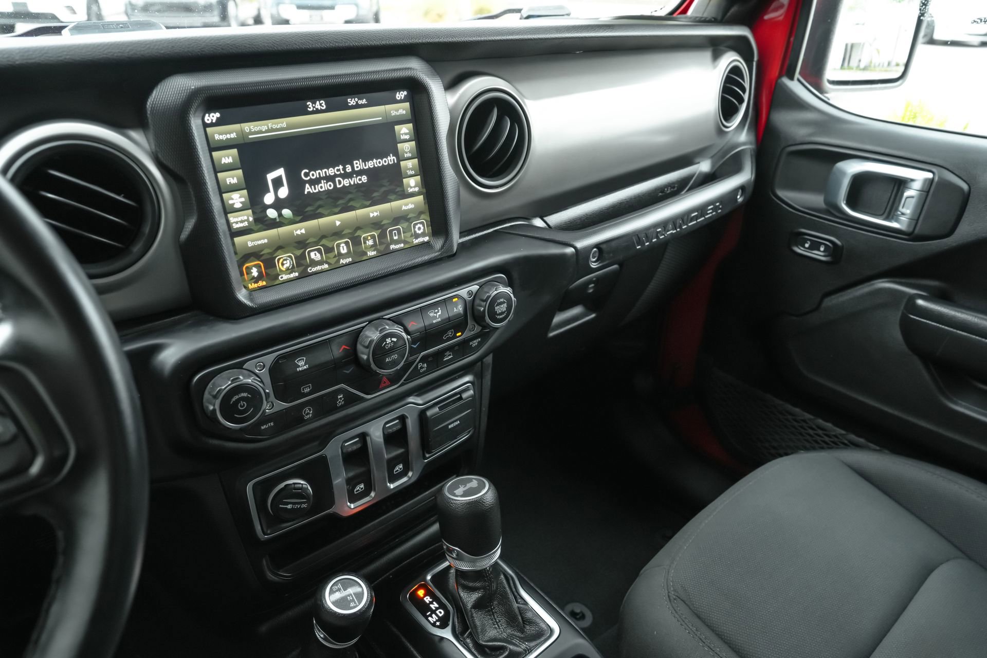 Used 2021 Jeep Wrangler Willys image 10