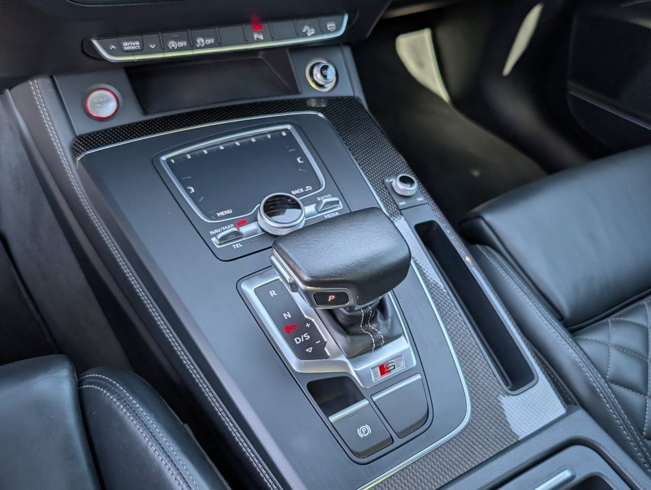 Used 2018 Audi SQ5 Prestige AWD/4WD image 16