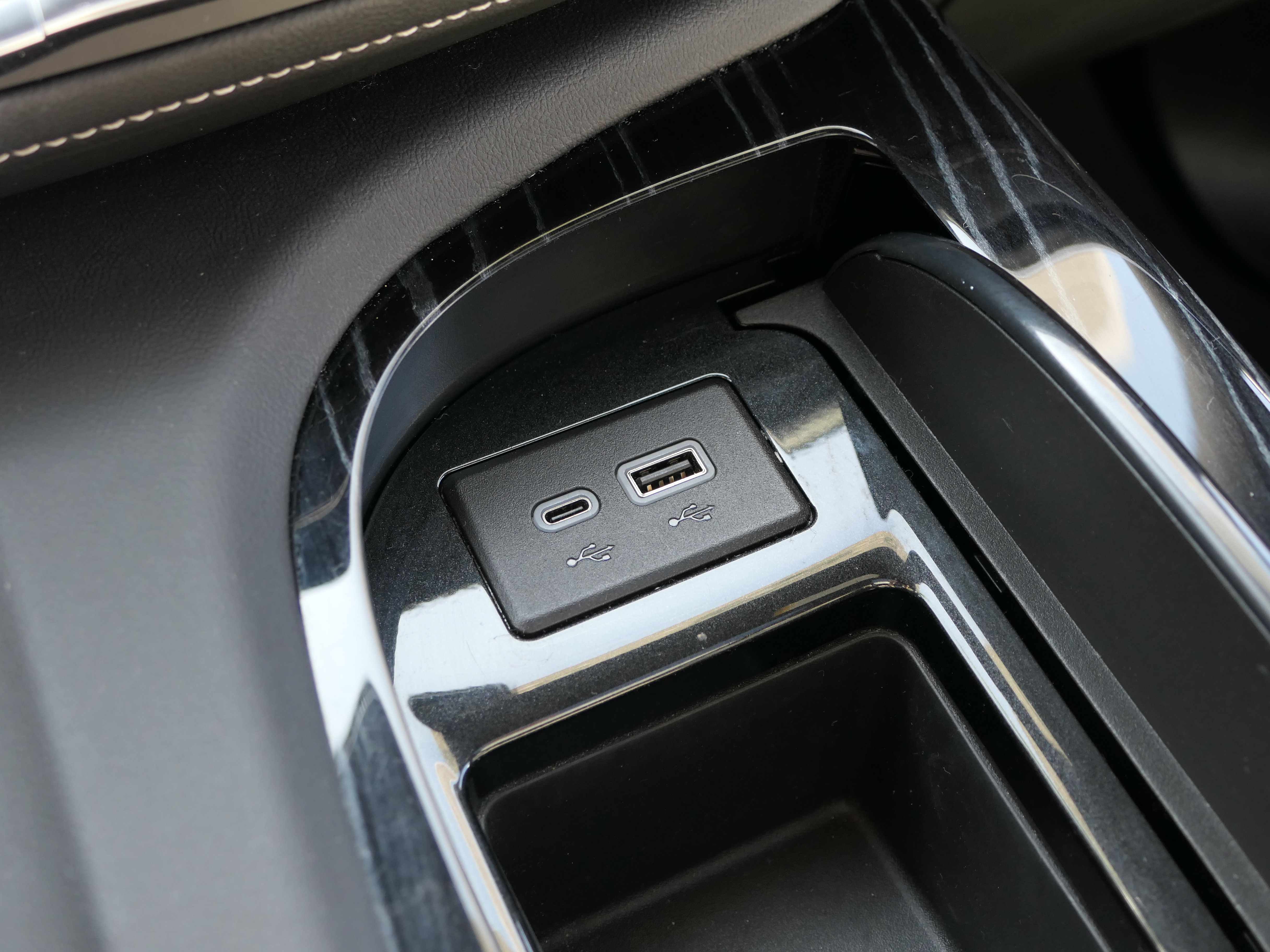 Certified 2023 Cadillac Escalade Sport AWD/4WD image 23