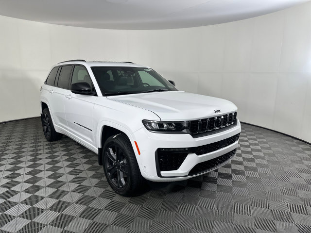 New 2027 Jeep Grand Cherokee Limited AWD/4WD image 2