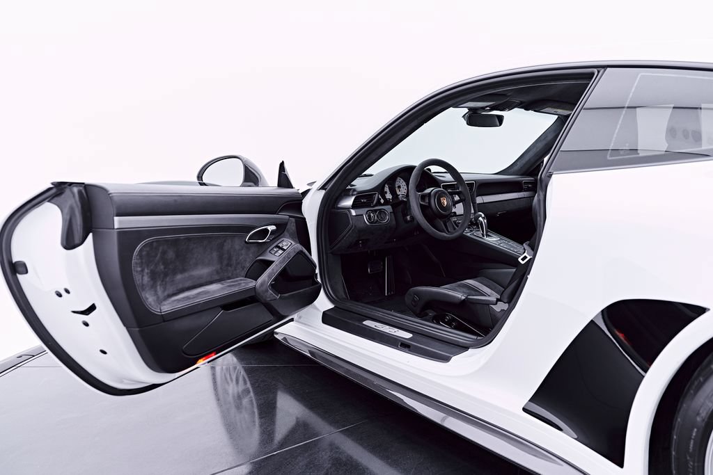 Used 2018 Porsche 911 GT3 RWD image 50