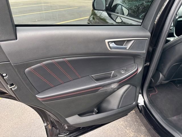 Used 2023 Ford Edge ST-Line AWD/4WD image 22