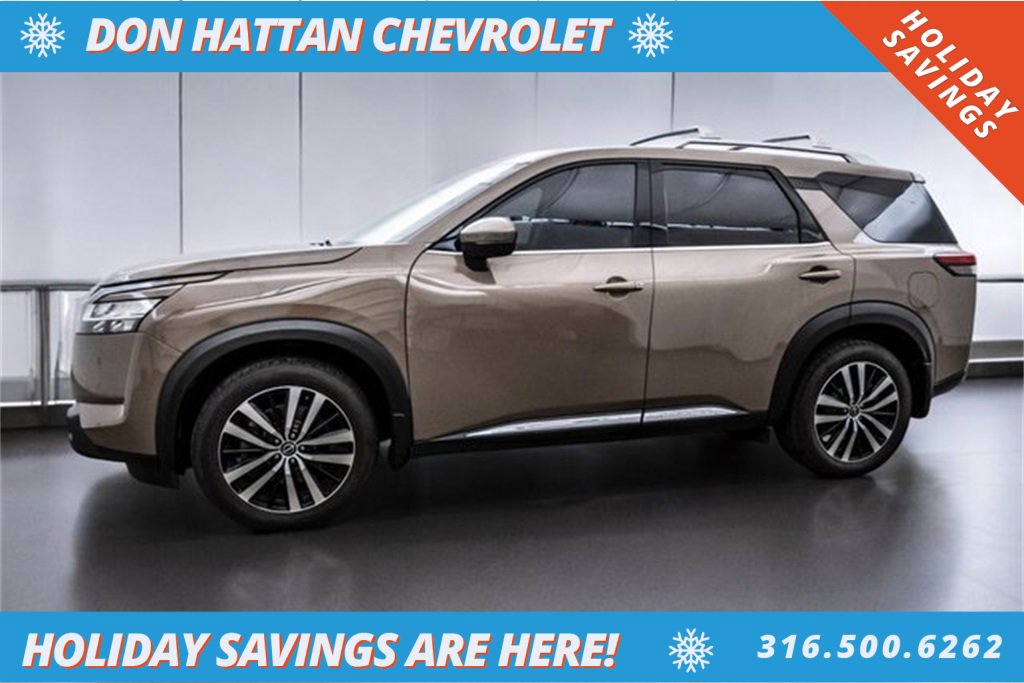 Used 2023 Nissan Pathfinder Platinum w/ Cargo Package image 2