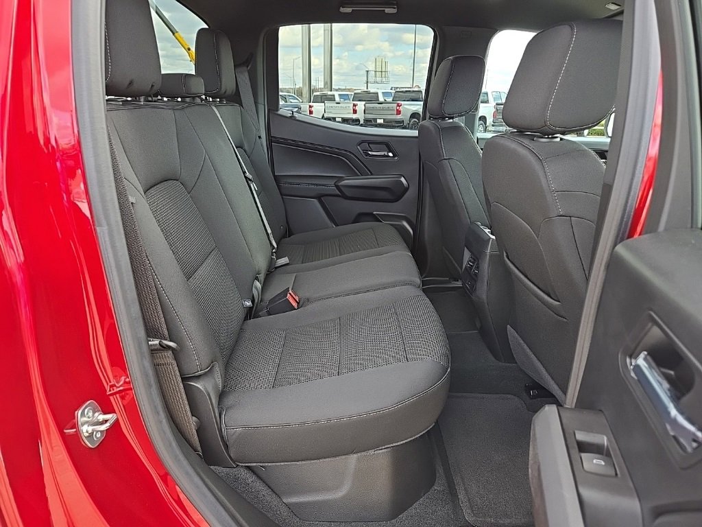 Used 2024 Chevrolet Colorado LT image 21