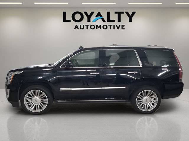 Used 2016 Cadillac Escalade Platinum AWD/4WD image 2