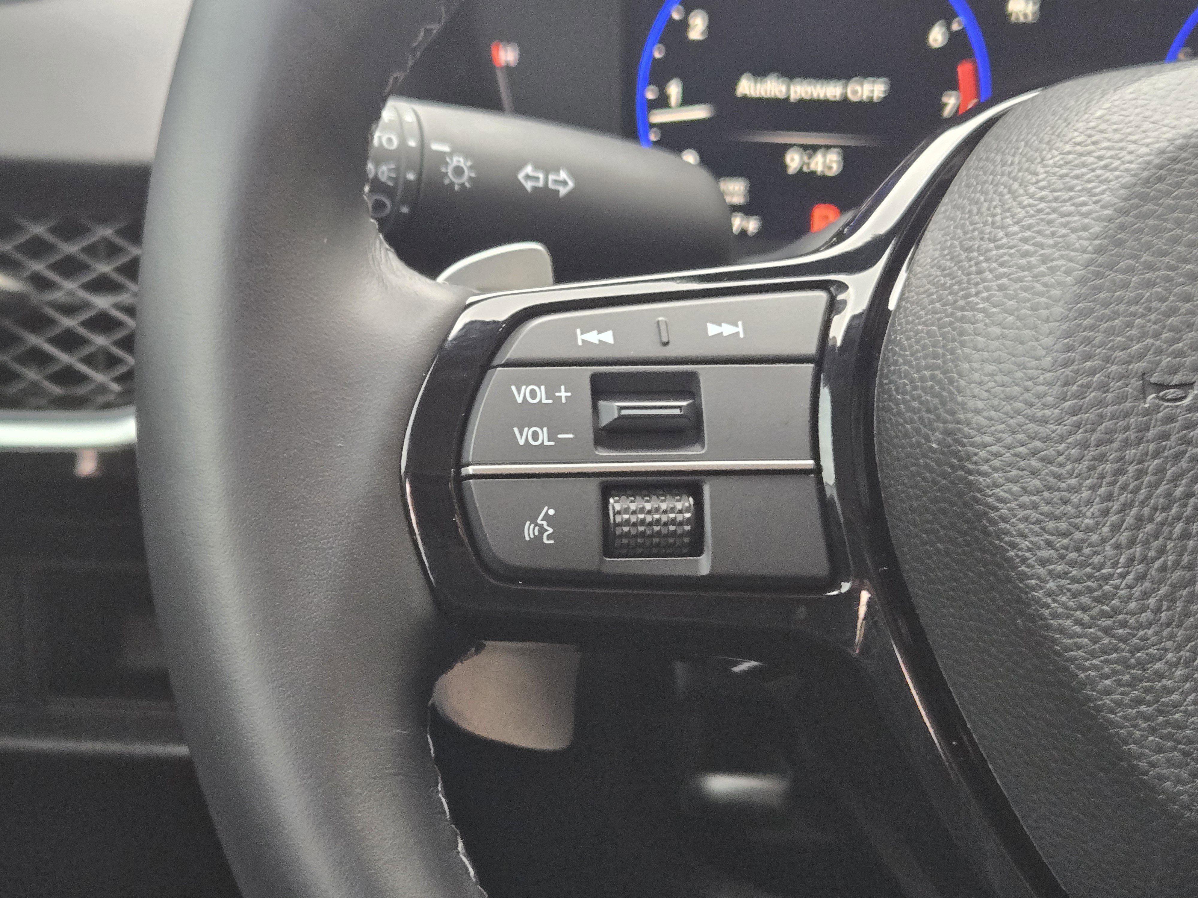 Certified 2025 Acura ADX FWD image 27