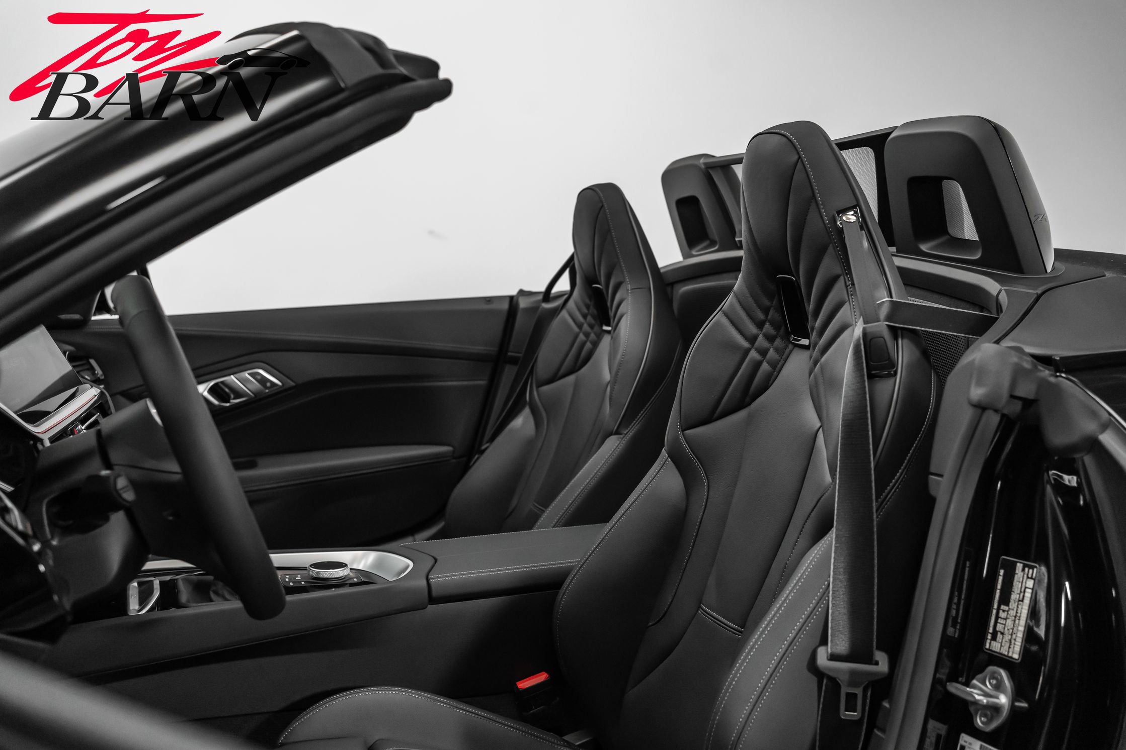 Used 2025 BMW Z4 M40i w/ Edition image 32