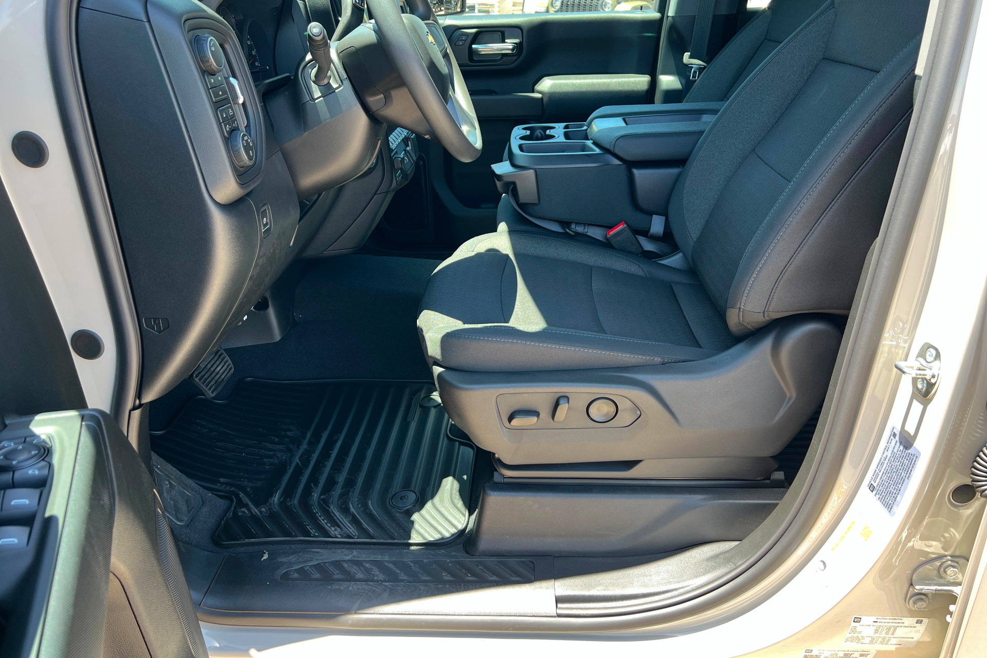 New 2026 Chevrolet Silverado 2500 Custom w/ Custom Value Package AWD/4WD image 18