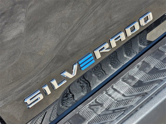 New 2026 Chevrolet Silverado EV LT image 10