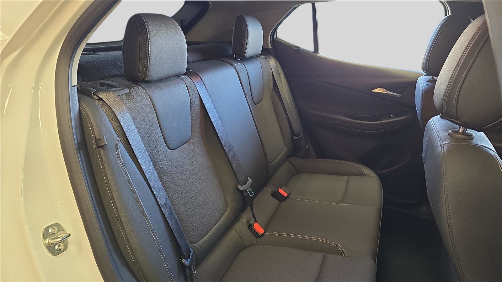 Used 2024 Buick Encore GX Preferred image 17