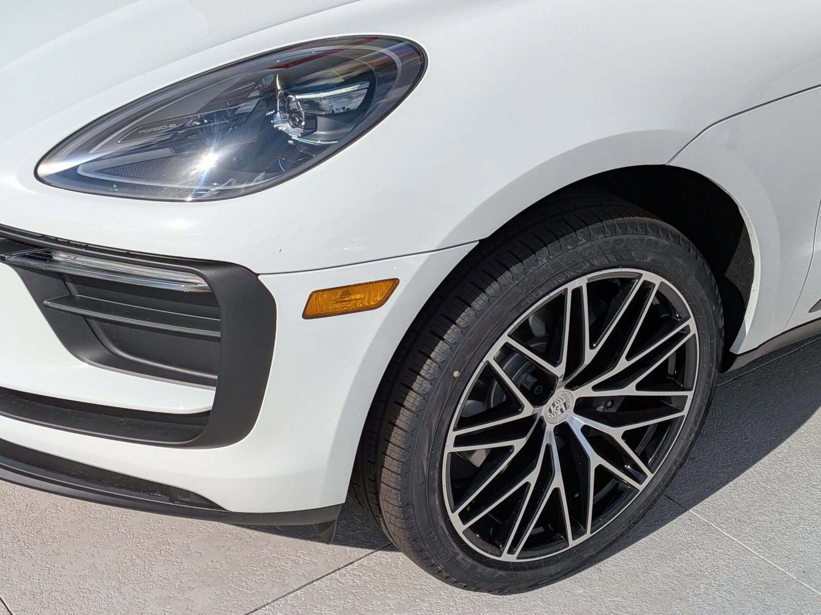 New 2026 Porsche Macan image 12