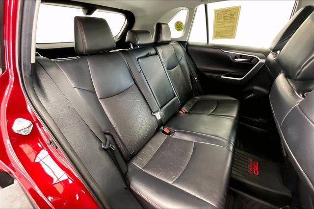 Used 2020 Toyota RAV4 TRD Off-Road AWD/4WD image 17
