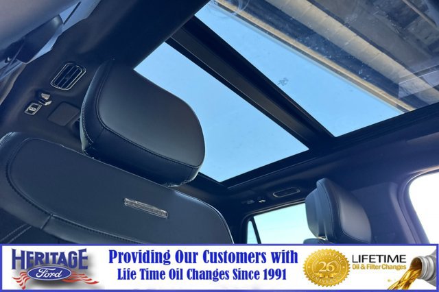 New 2026 Ford Expedition Platinum w/ Stealth Performance Package AWD/4WD image 18