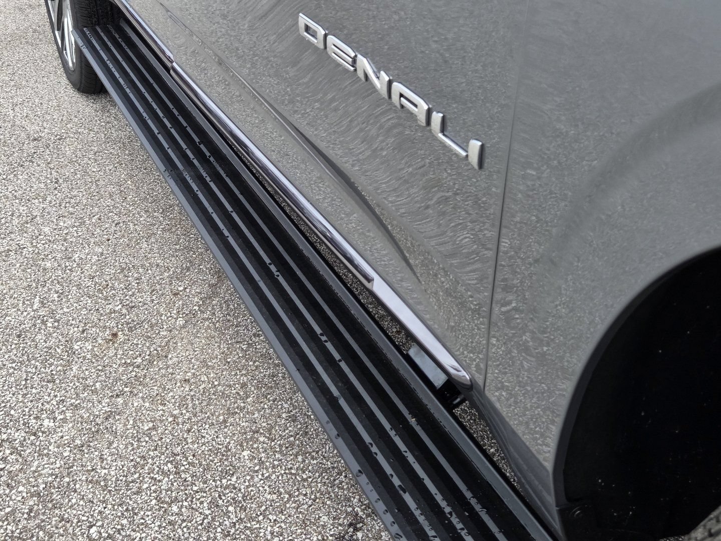 New 2026 GMC Yukon XL Denali Ultimate w/ LPO, Floor Liner Package AWD/4WD image 24