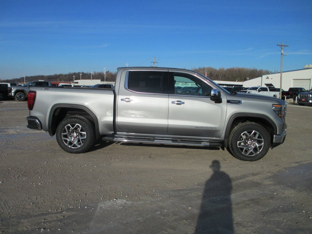 New 2026 GMC Sierra 1500 SLT image 3