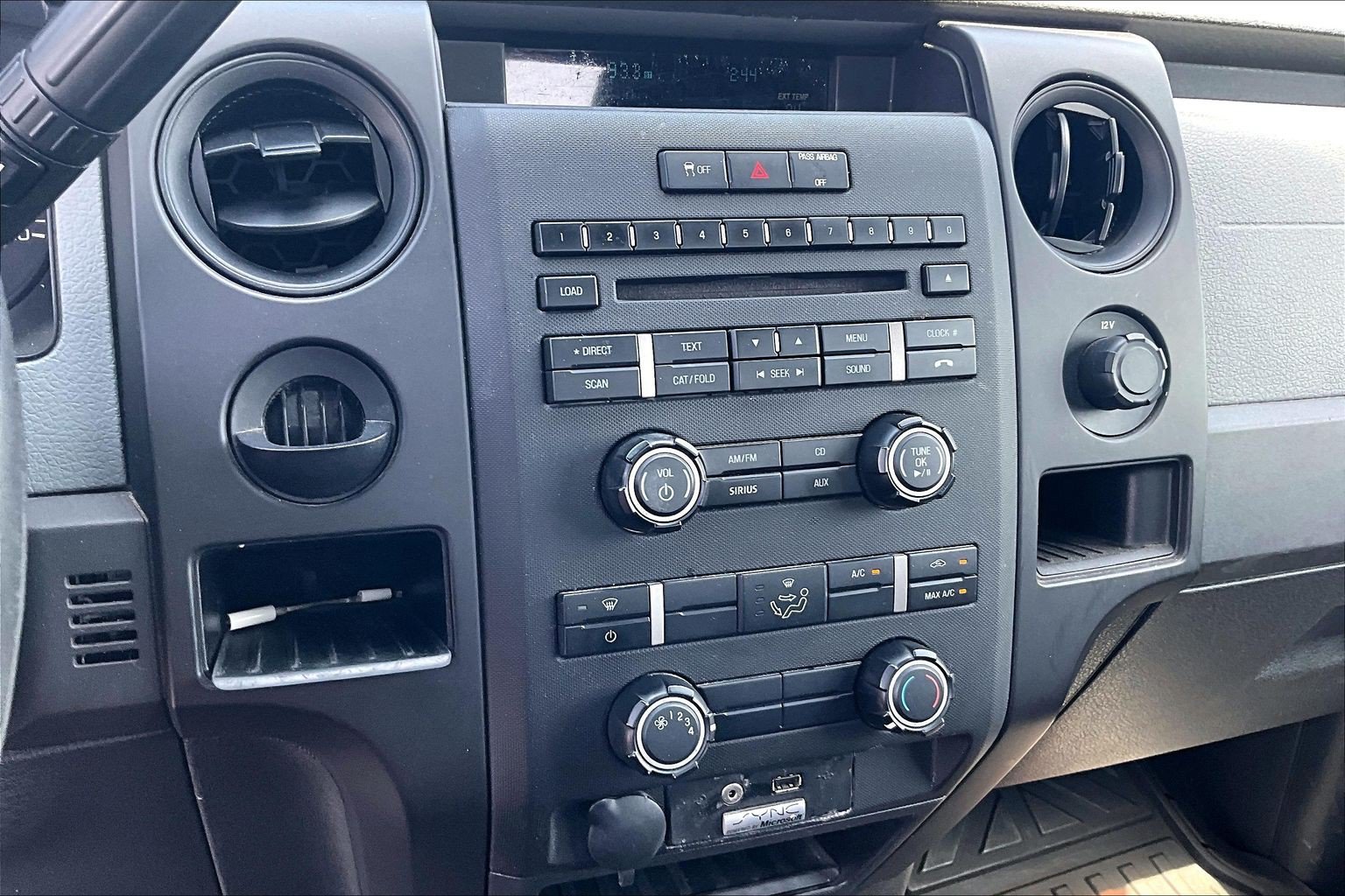 Used 2013 Ford F150 XL w/ Mid Equipment Group RWD image 30
