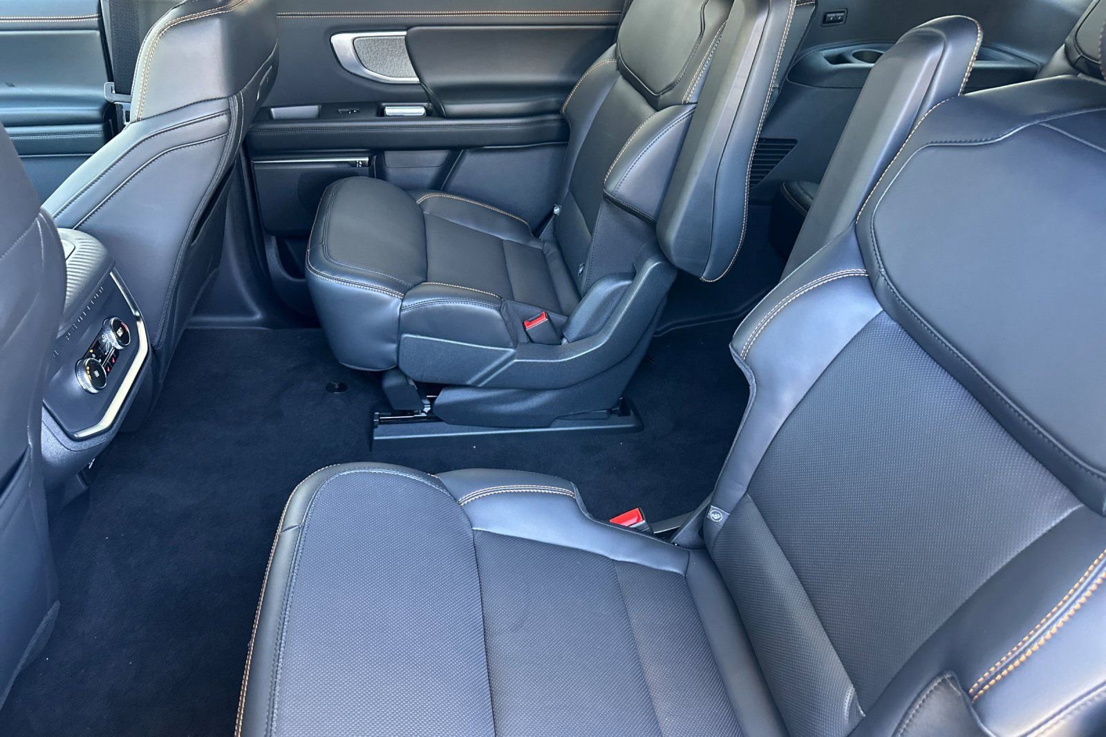 New 2026 Ford Expedition Tremor image 11