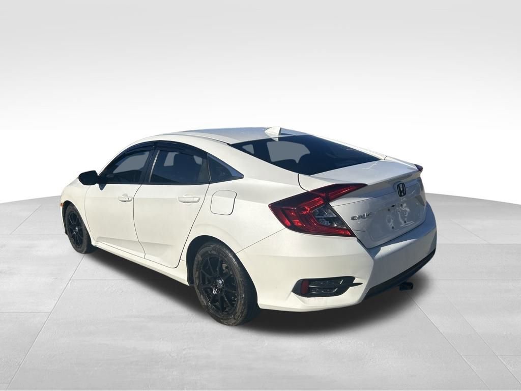 Used 2017 Honda Civic EX image 3