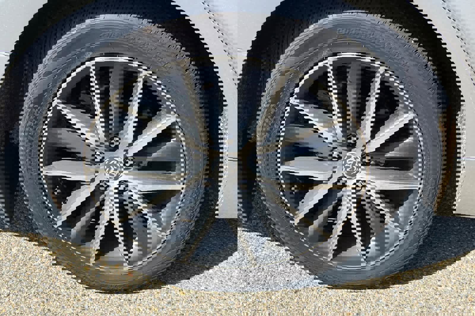 Used 2021 Toyota Camry SE w/ Convenience Package image 17