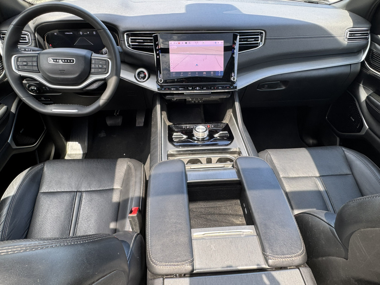 Used 2025 Jeep Wagoneer Series III w/ Premium Group I AWD/4WD image 28