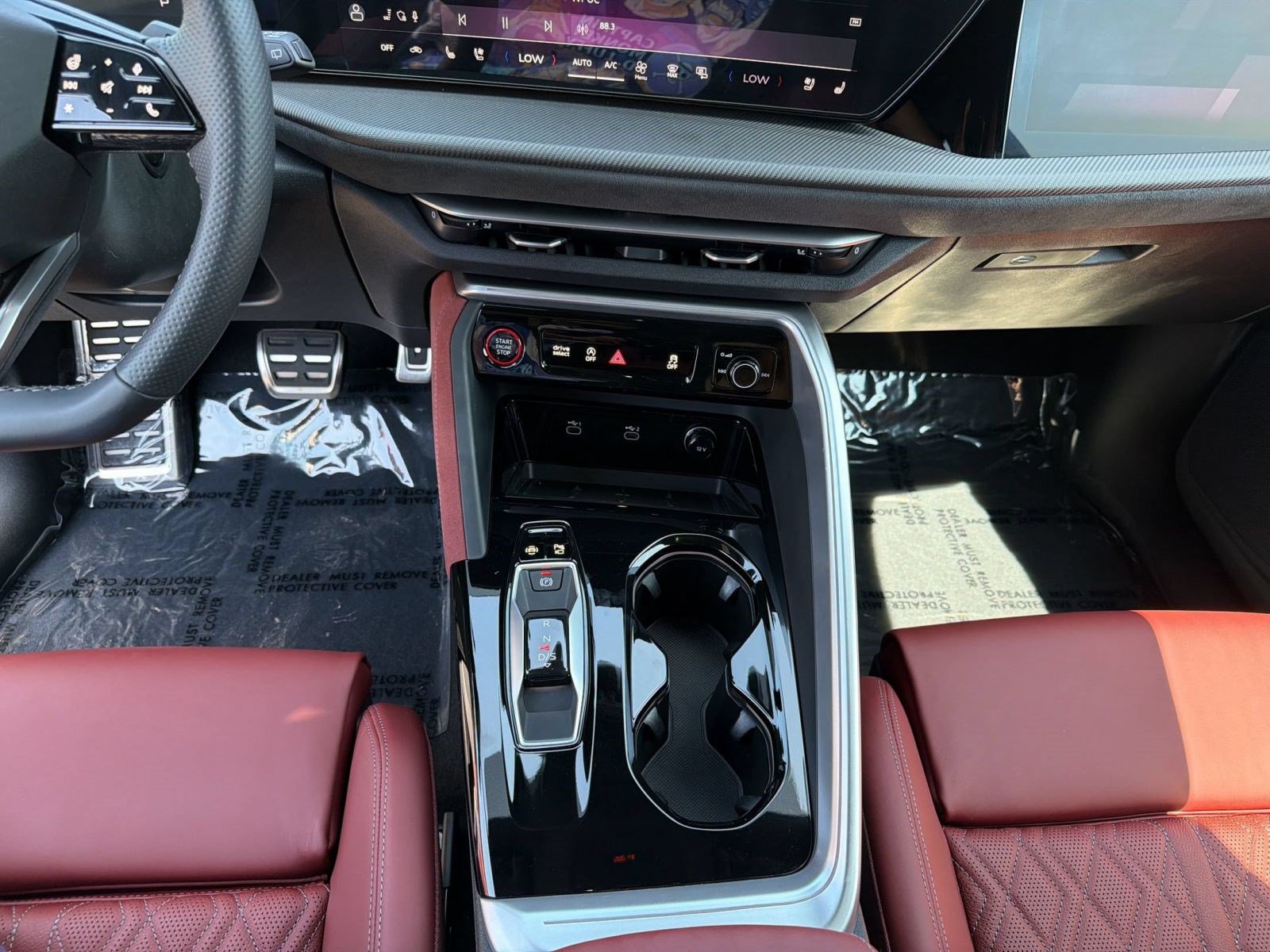 Certified 2025 Audi SQ5 Prestige AWD/4WD image 19