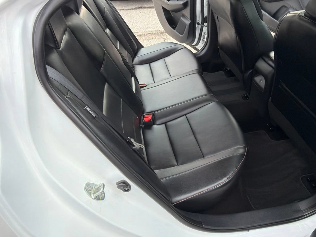Used 2023 Nissan Sentra SR w/ SR Premium Package FWD image 9