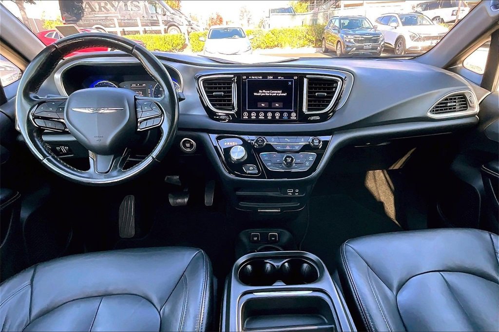 Used 2019 Chrysler Pacifica Touring Plus w/ S Appearance Package image 11