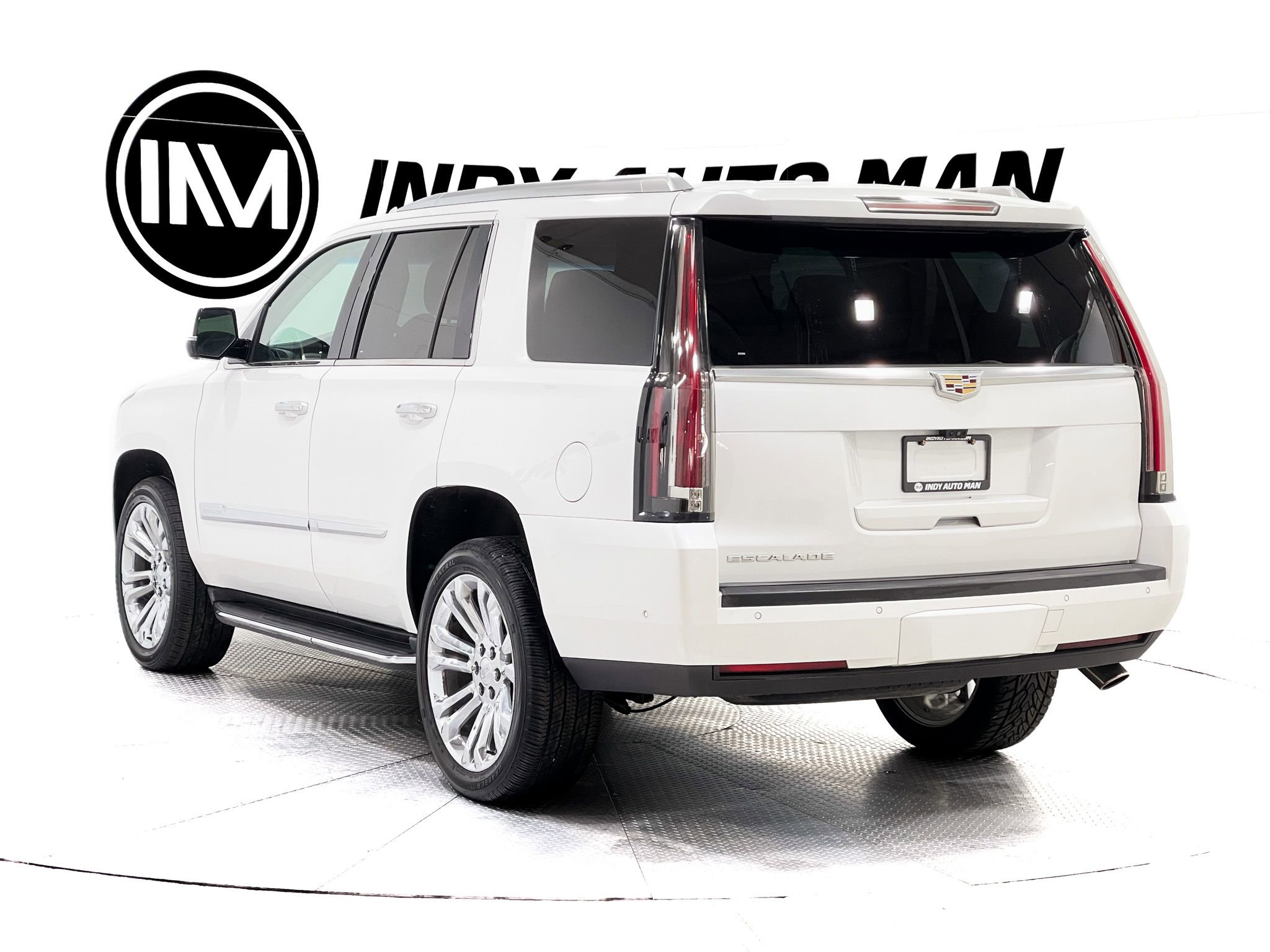 Used 2018 Cadillac Escalade Luxury w/ LPO, Radiant Package image 6