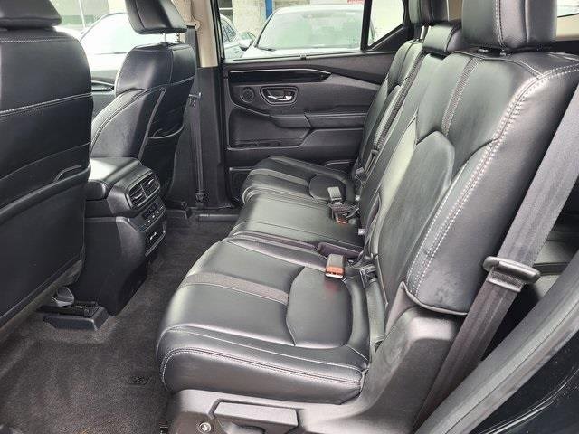 Used 2023 Honda Pilot Touring image 15