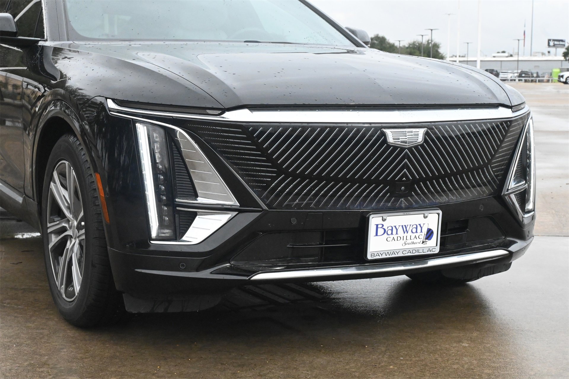 Certified 2024 Cadillac Lyriq Luxury image 29