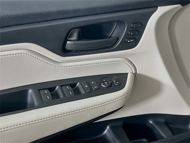 Certified 2025 Honda Odyssey EX-L image 24